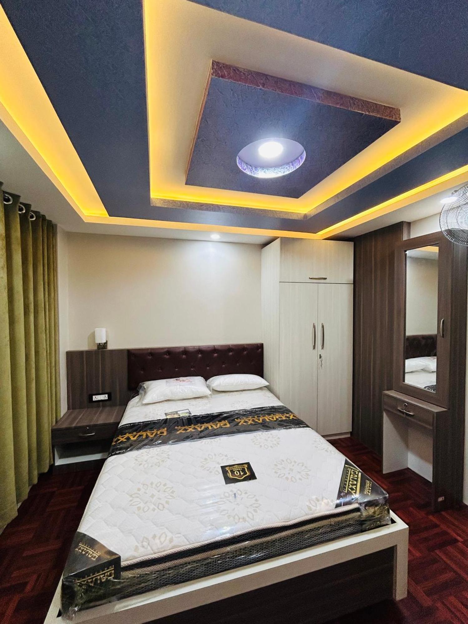 Applewood Inn Катманду Экстерьер фото